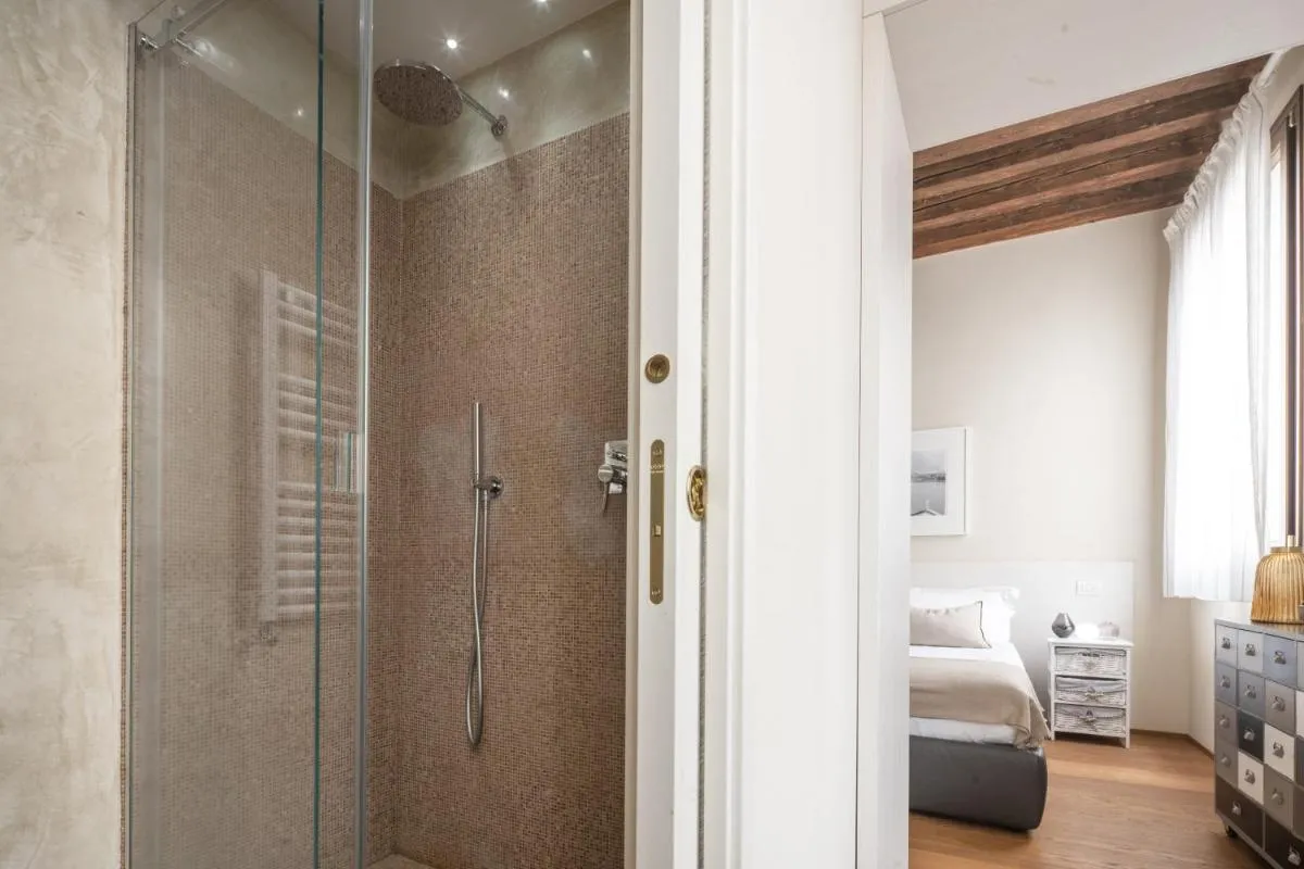 Image 2 of Santa Fosca Design Apartment R&R