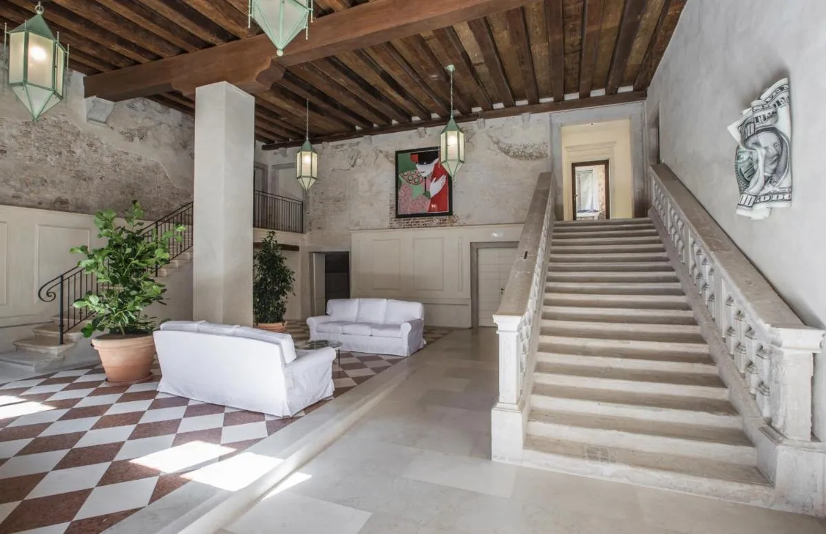 Image 2 of Scaleter – a fine luxury apartment in Palazzo with canal view