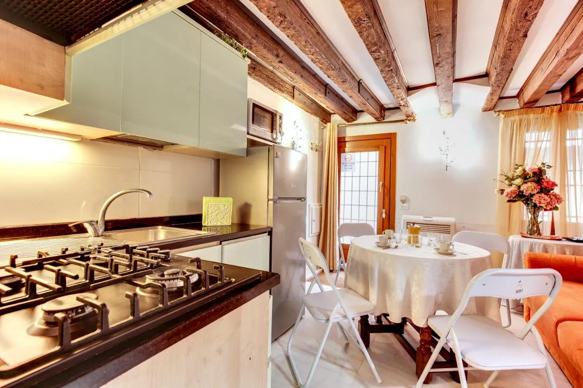 Image 3 of Smeraldo Apartment Loc-03081