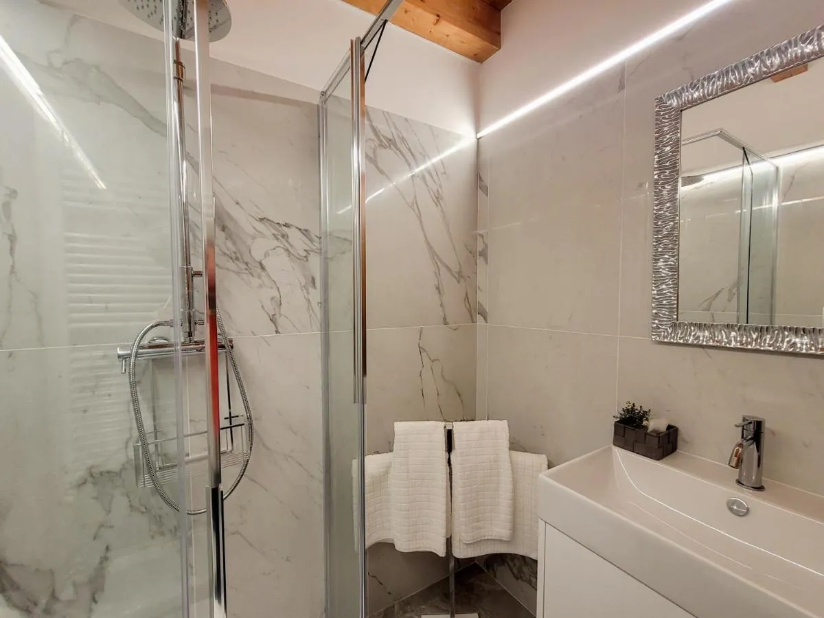 Image 2 of Stella Marina 4