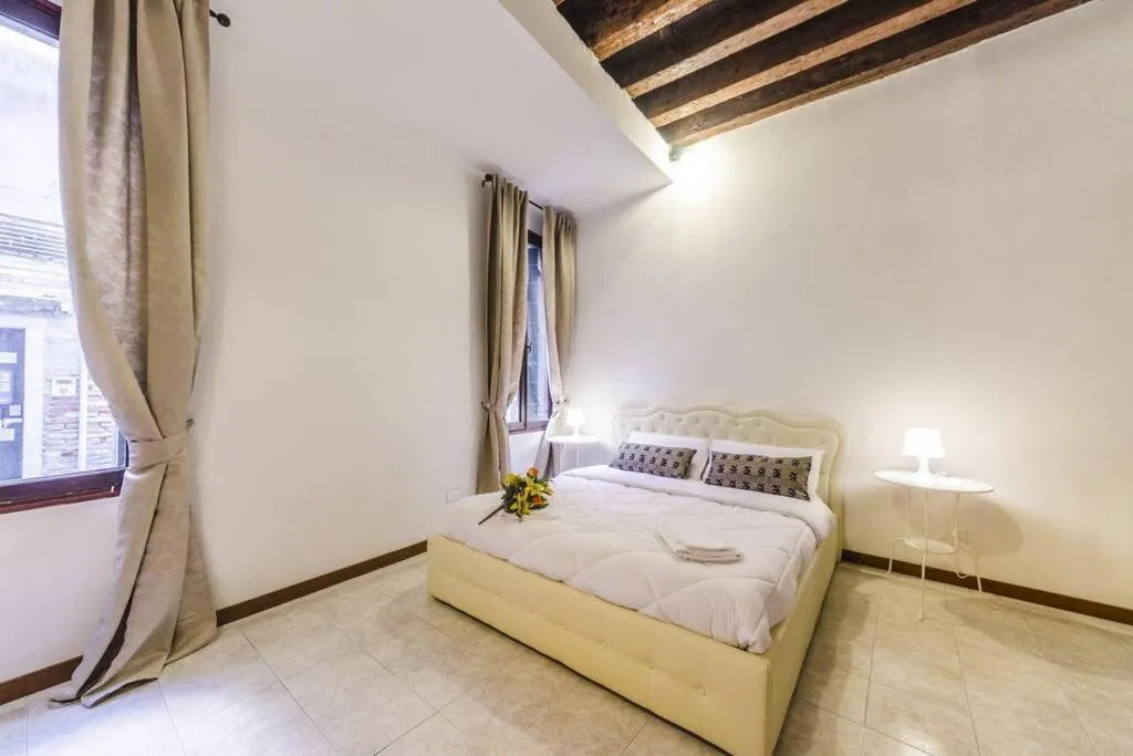 Image 6 of Sweet Suite