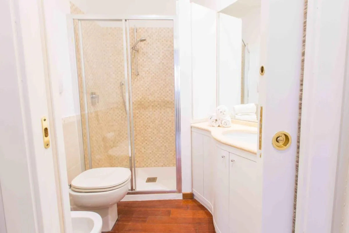 Image 6 of THE ARCH historic accommodation