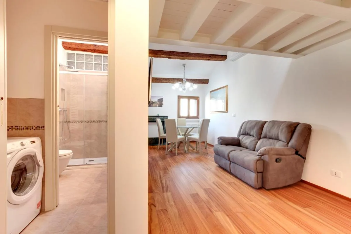 Image 2 of The Countess