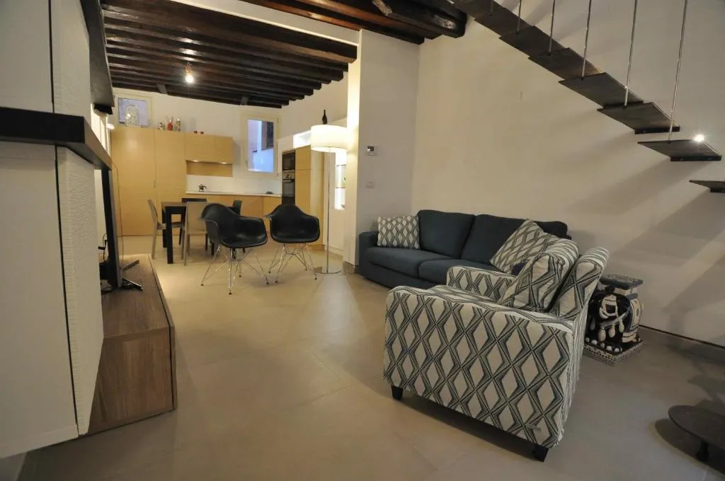 Image of The Home of the Ship Builder