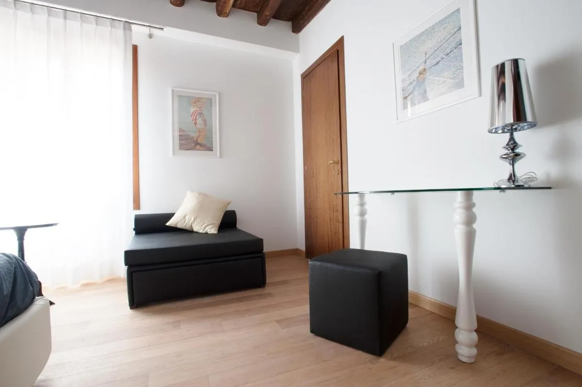 Image 4 of The Lion’s House APT3