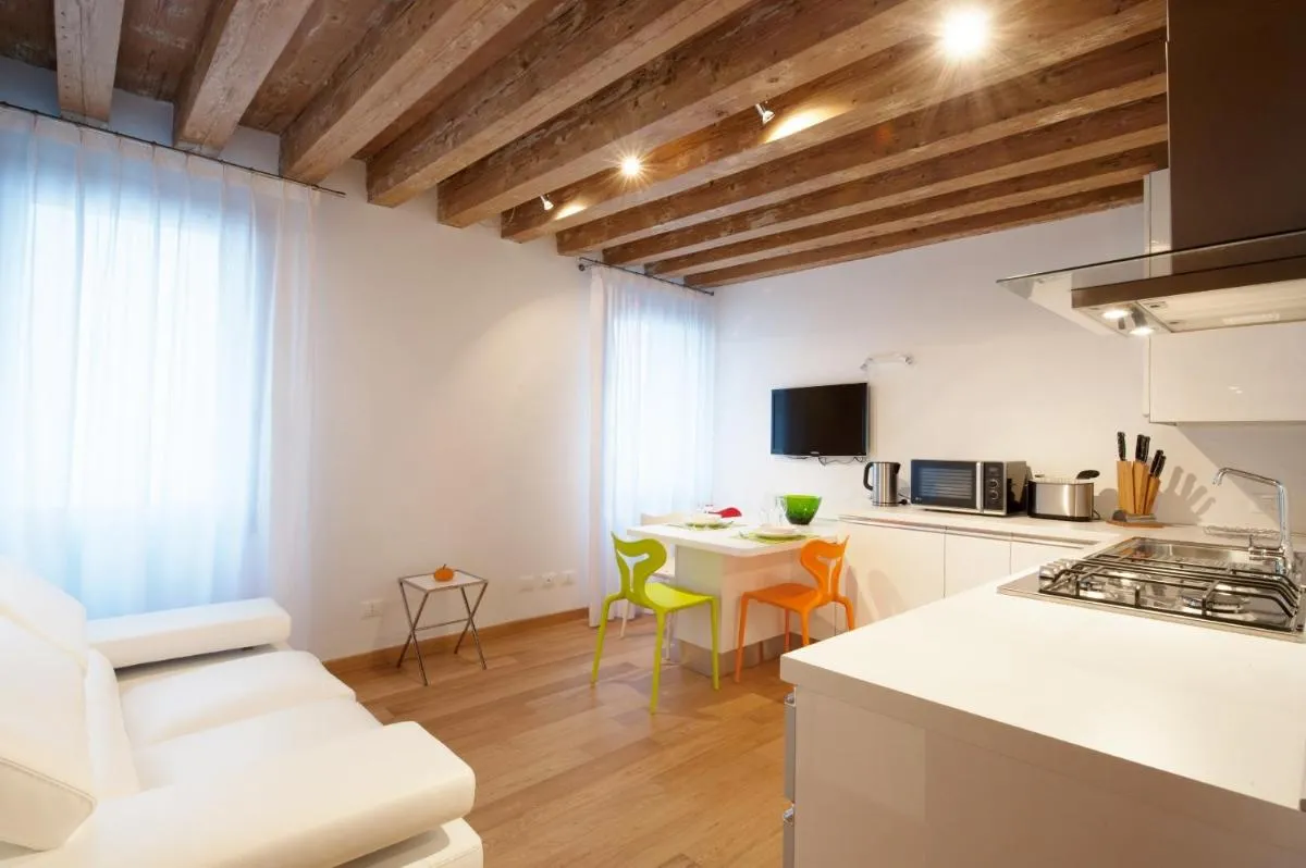 Image 3 of The Lion’s House APT3