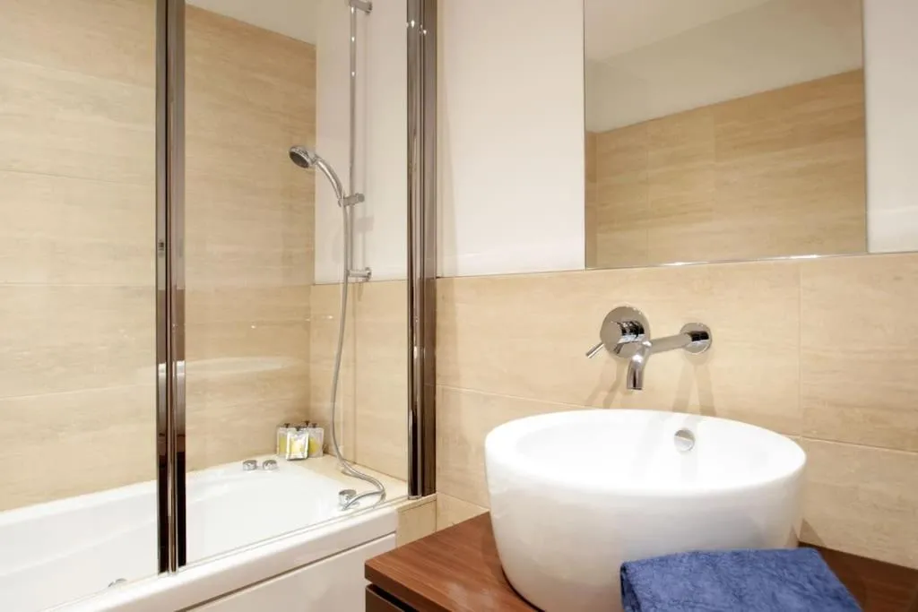 Image 2 of The Lovers’ Loft