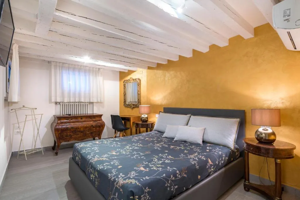 Image of Tre Elementi, Guest House Close the Grand Canal
