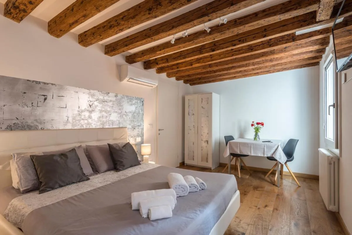 Image 1 of Tre Elementi, Guest House Close the Grand Canal