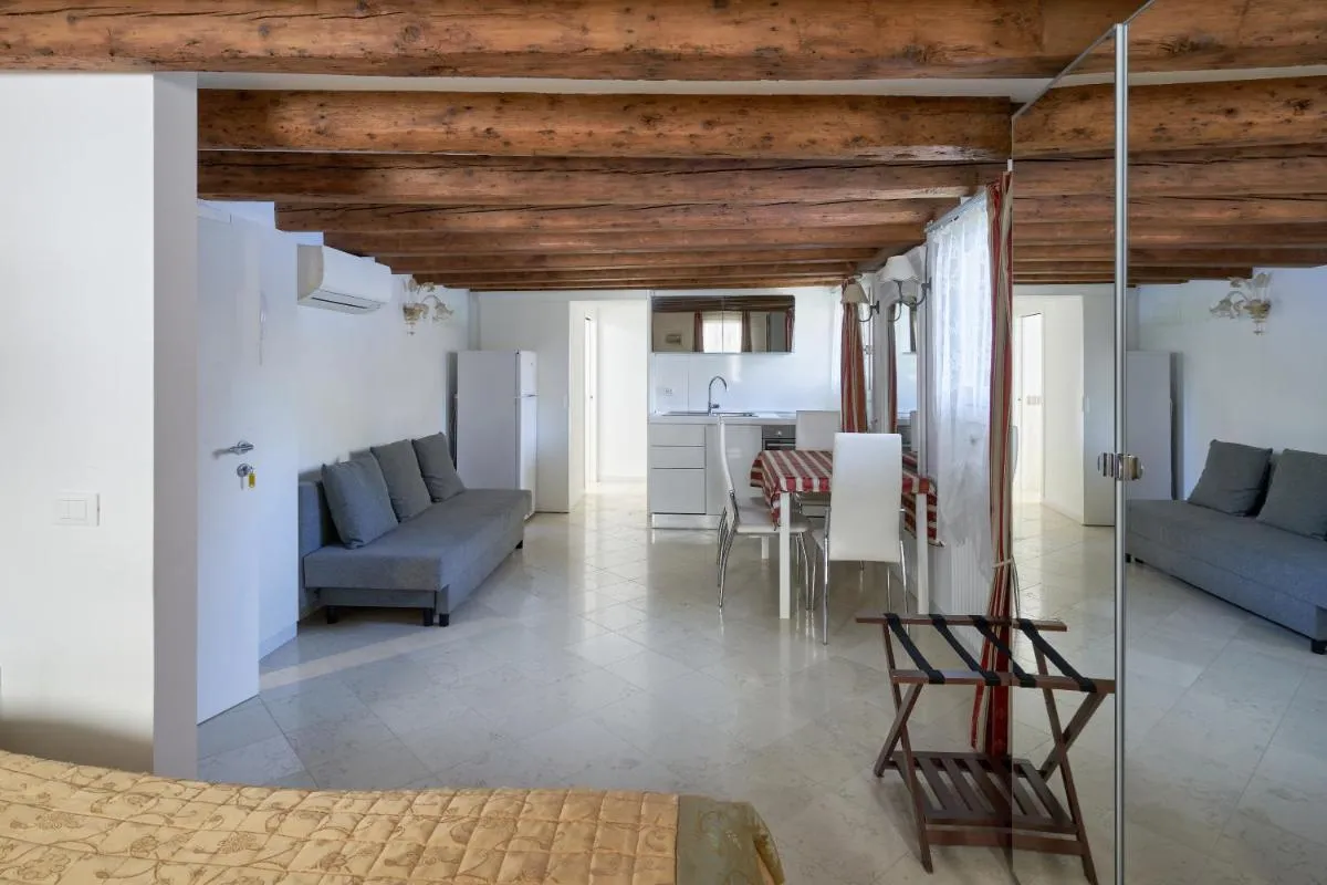 Image 2 of VENICE SUITE CANNAREGIO s