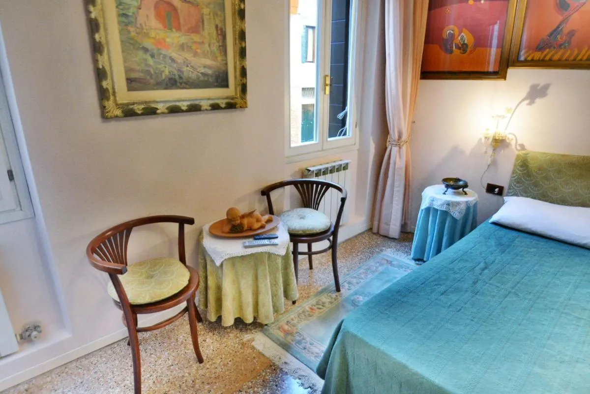 Image 1 of Ve.N.I.Ce. Cera Casa Del Sol