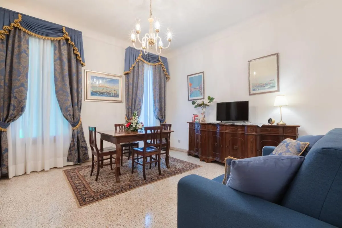 Image 4 of Venetian Infinity