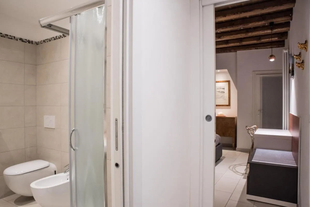 Image 2 of Venetian Mood private apartment