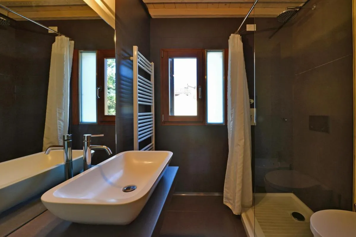 Image 2 of Venice Homes & Holidays