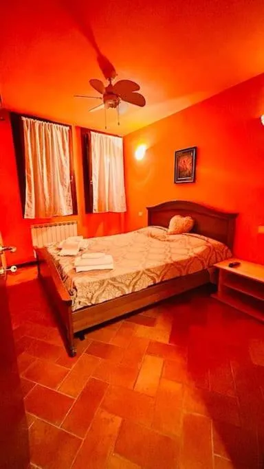 Image 3 of Venice Lin Apartment