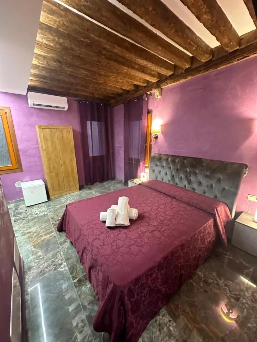 Image 5 of Venice Rainbow Apartments BIENNALE