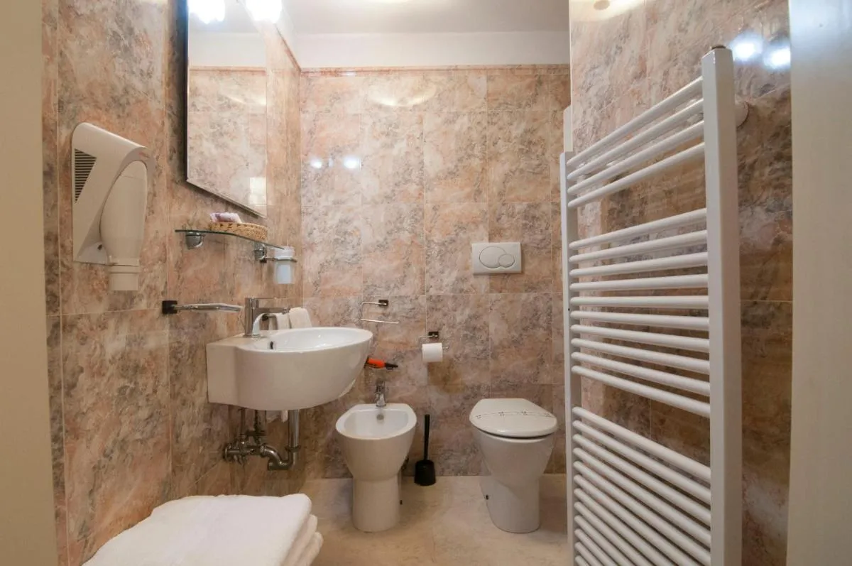 Image 5 of Venice Resorts Guest House