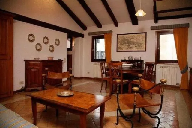 Image 3 of Venice Salute Apartments