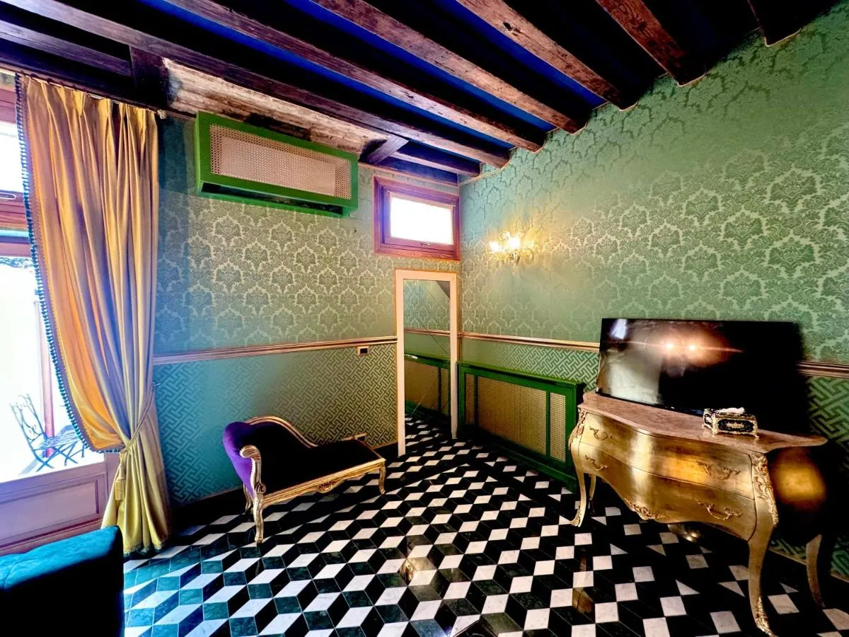 Image 4 of Venice THE Experience