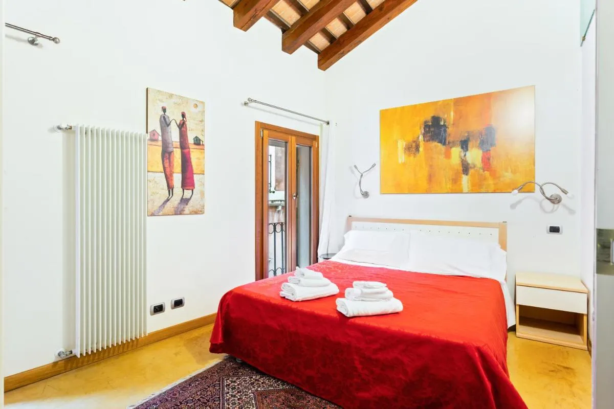 Image 6 of Vip Venice Apartments