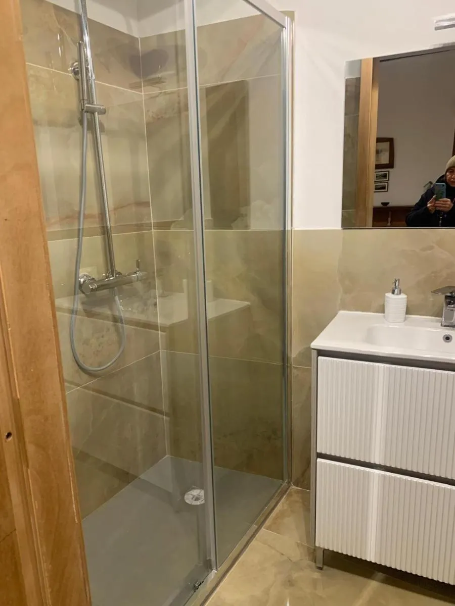 Image 5 of Vivi Venezia