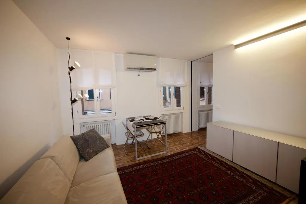 Image of piccola corte