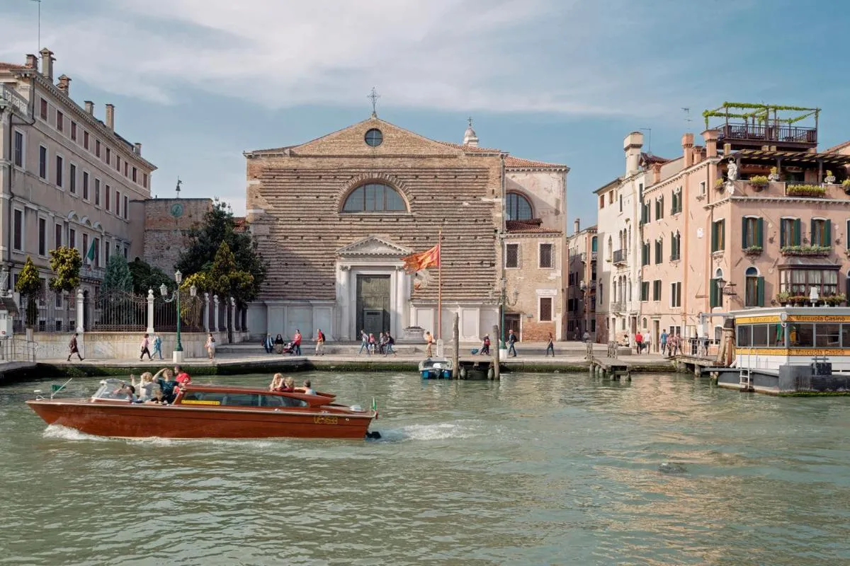 Image 4 of piccola corte