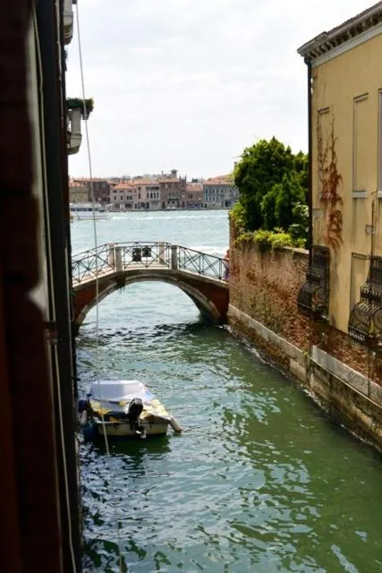 Image 3 of santamaria apartment