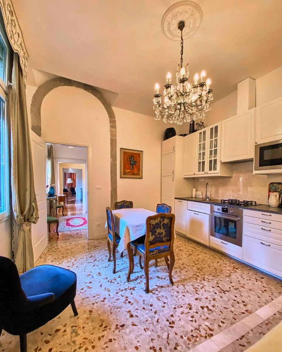 Image 6 of venezianischer Palazzo mit kostenlosen WLAN nähe Markusplatz