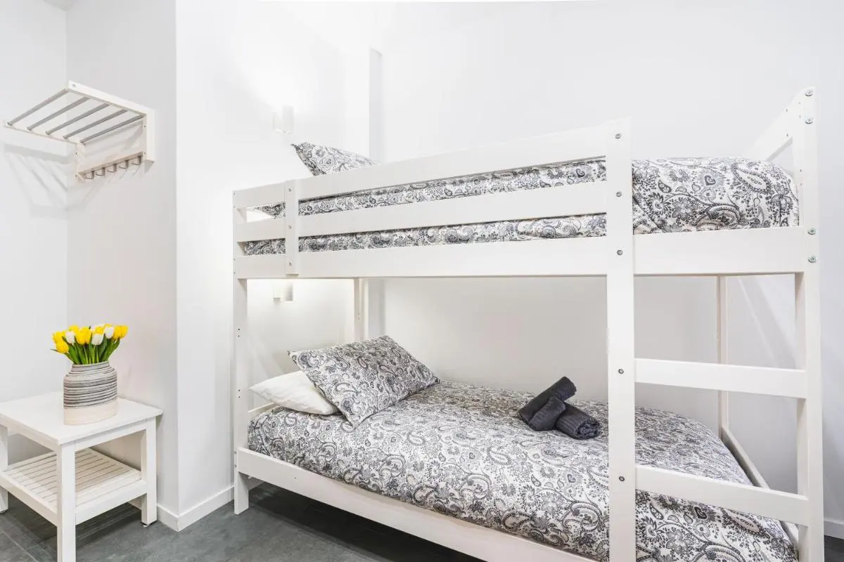 Image 1 of 7 posti, a pochi minuti da Venezia, posto auto