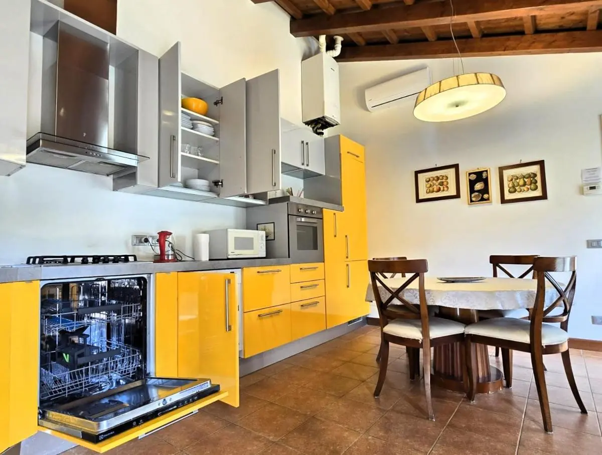 Image 5 of Anna’s Garden Venice