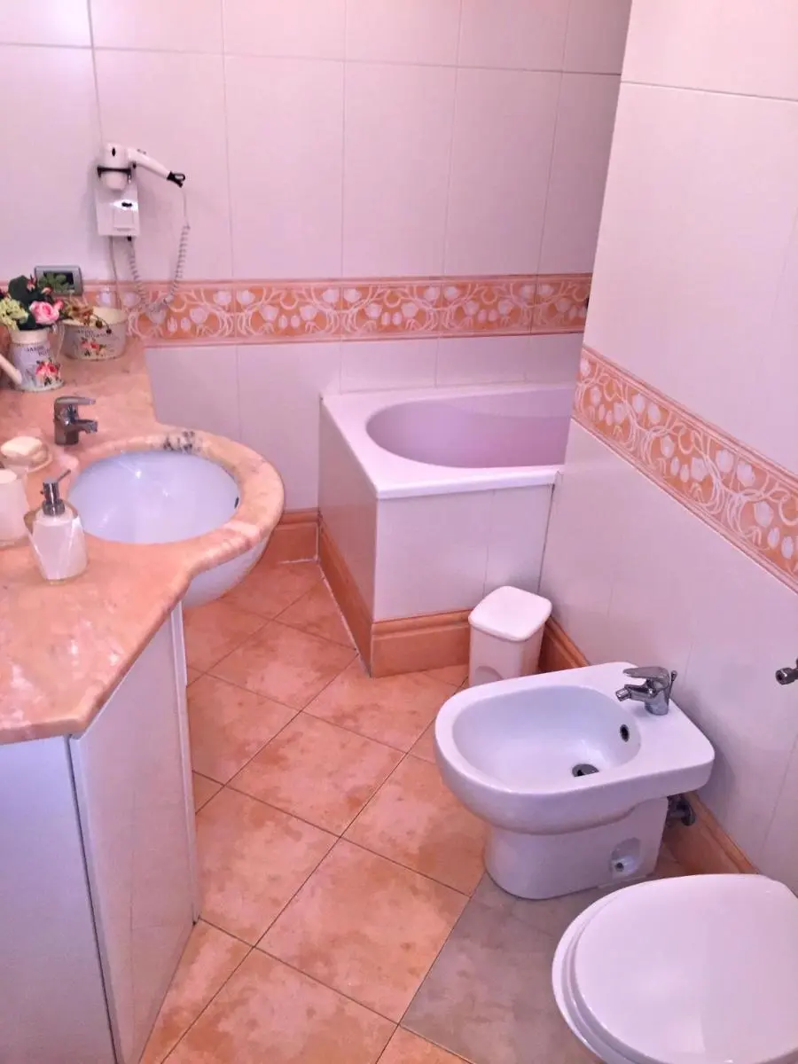 Image 3 of Apartment Biennale