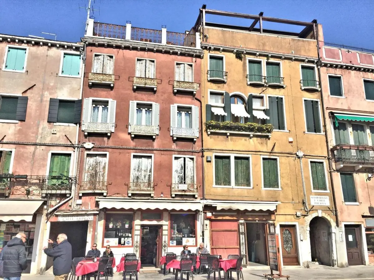 Image 5 of Apartment Biennale