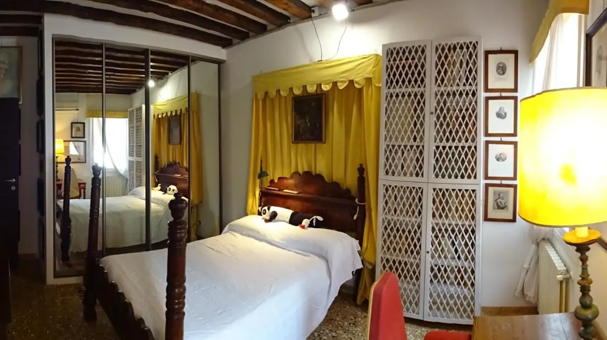 Image 6 of Artist House