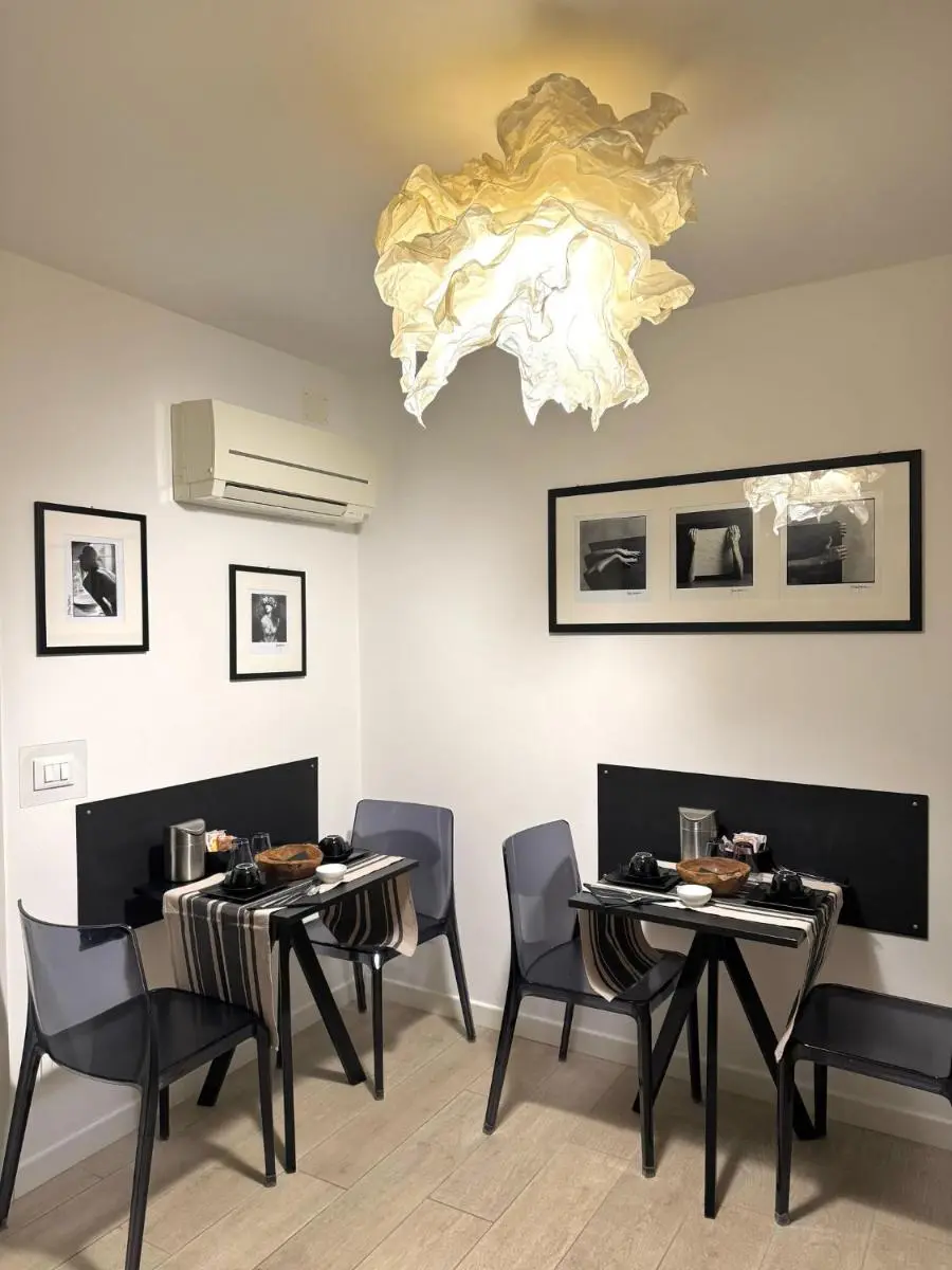 Image 5 of B&B Fortuny