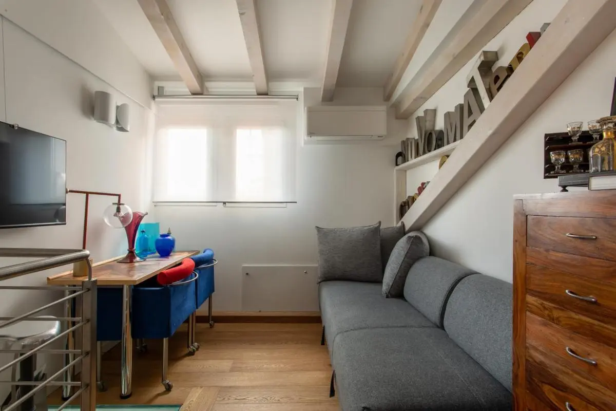 Image 4 of Biennale Gallery Loft