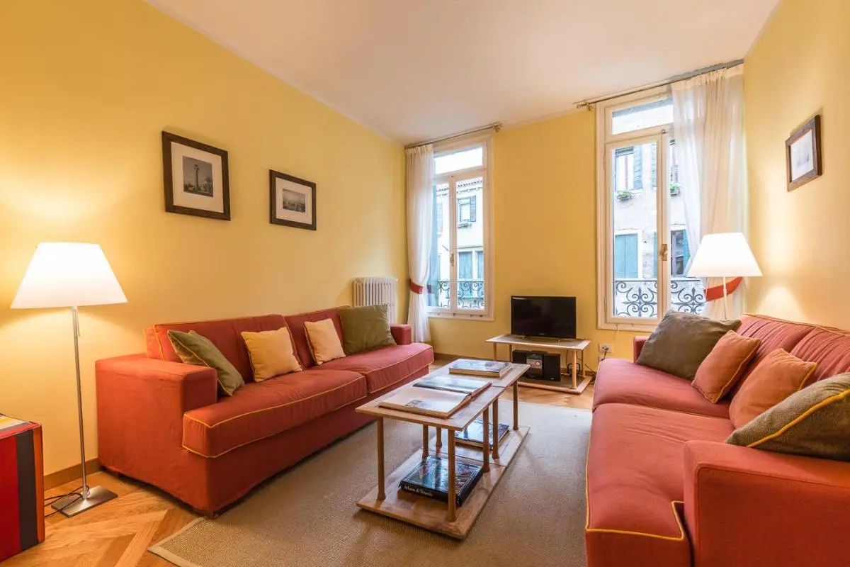 Image 4 of Ca’ dei Nomboli Canal View