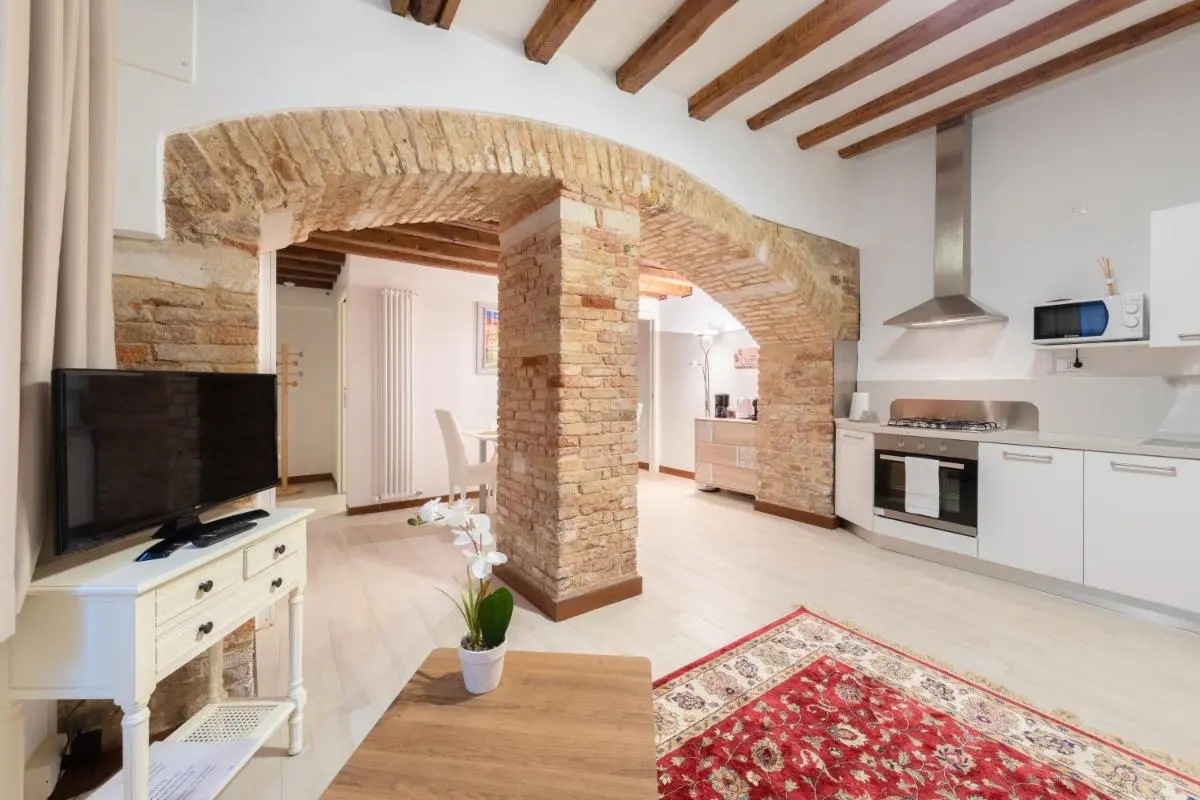 Image 3 of Ca’ del Pozzo Loft Apartment