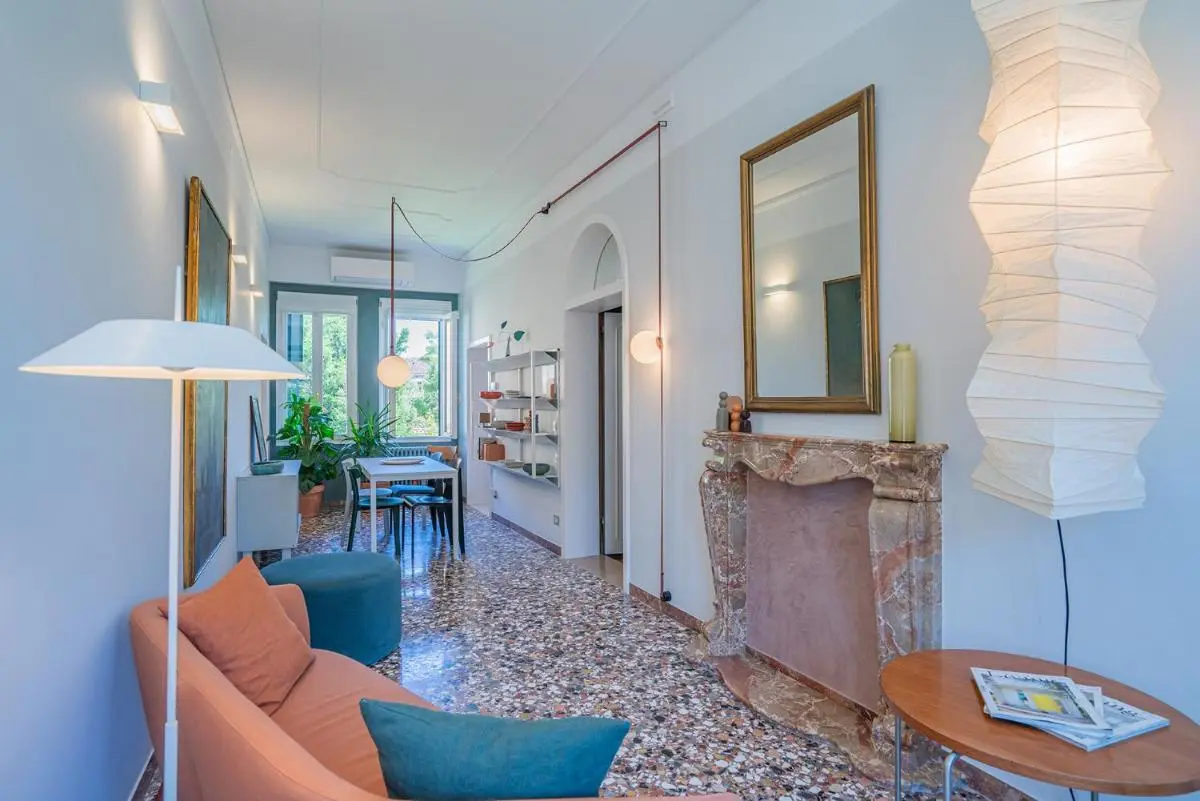 Image 2 of Casa della Sensa 1 Garden & Canal View