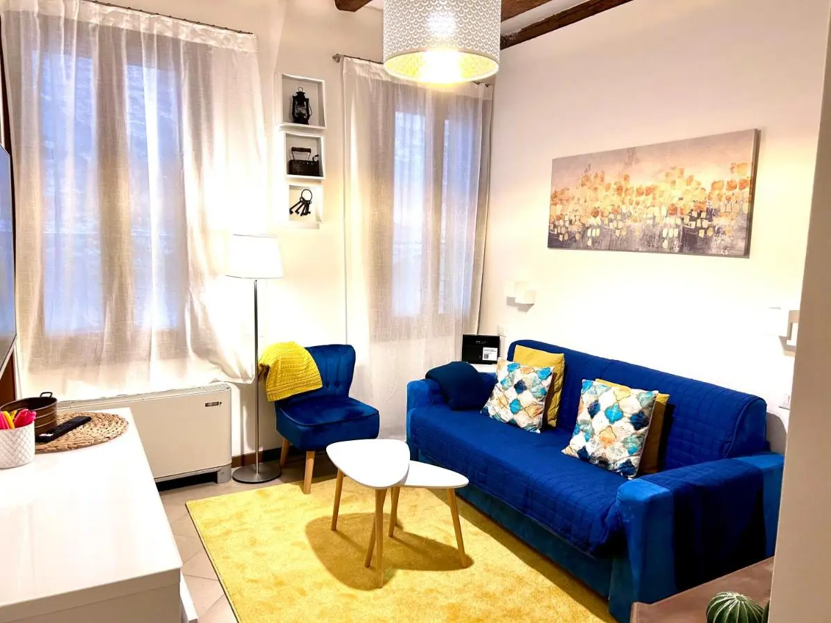 Image 1 of Central Flat Romantic Domus Remedio