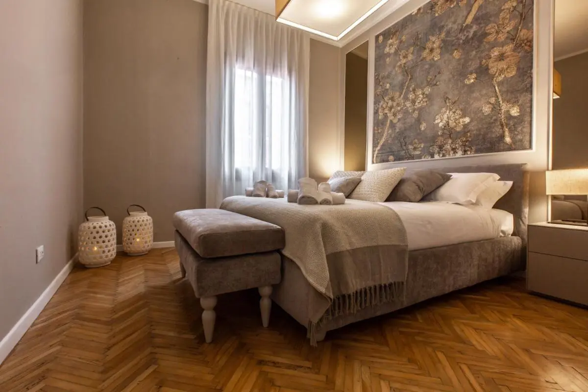 Image 1 of Charming Apartment on the Grand Canal R&R
