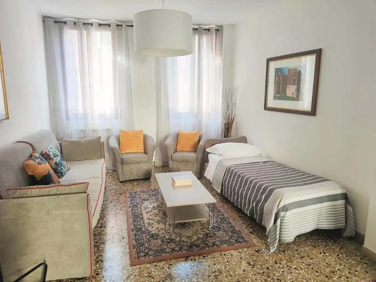 Image 1 of Dimora 5318 Venice