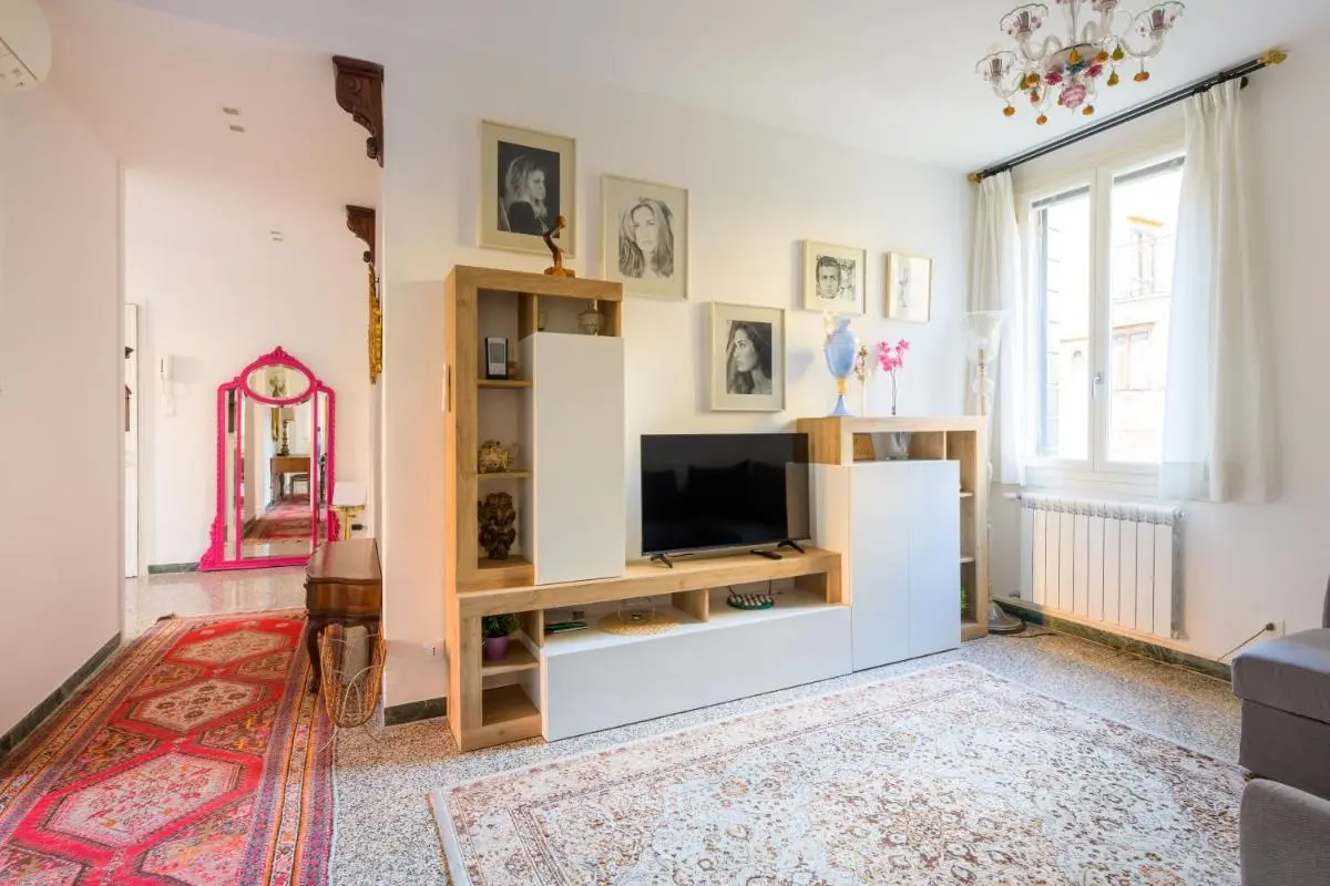 Image 4 of Fondamenta della Misericordia