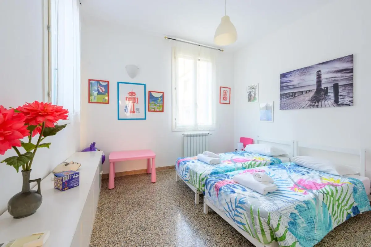 Image 1 of Fondamenta della Misericordia