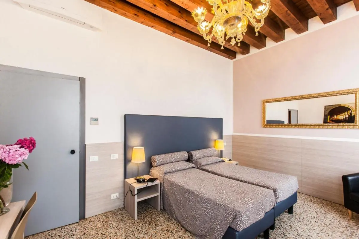 Image 2 of Foresteria Levi