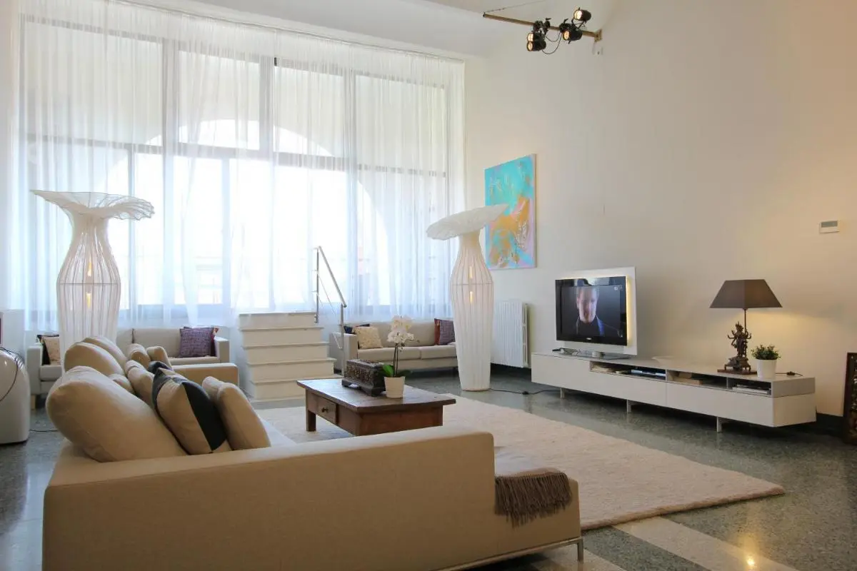 Image 4 of Giudecca Luxury Gallery