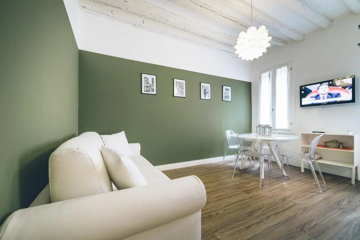 Image 4 of Gold Venice Suite by Wonderful Italy