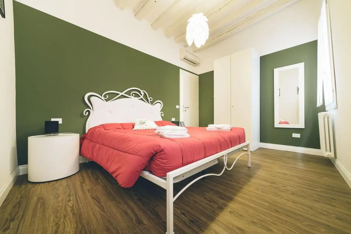 Image 5 of Gold Venice Suite by Wonderful Italy