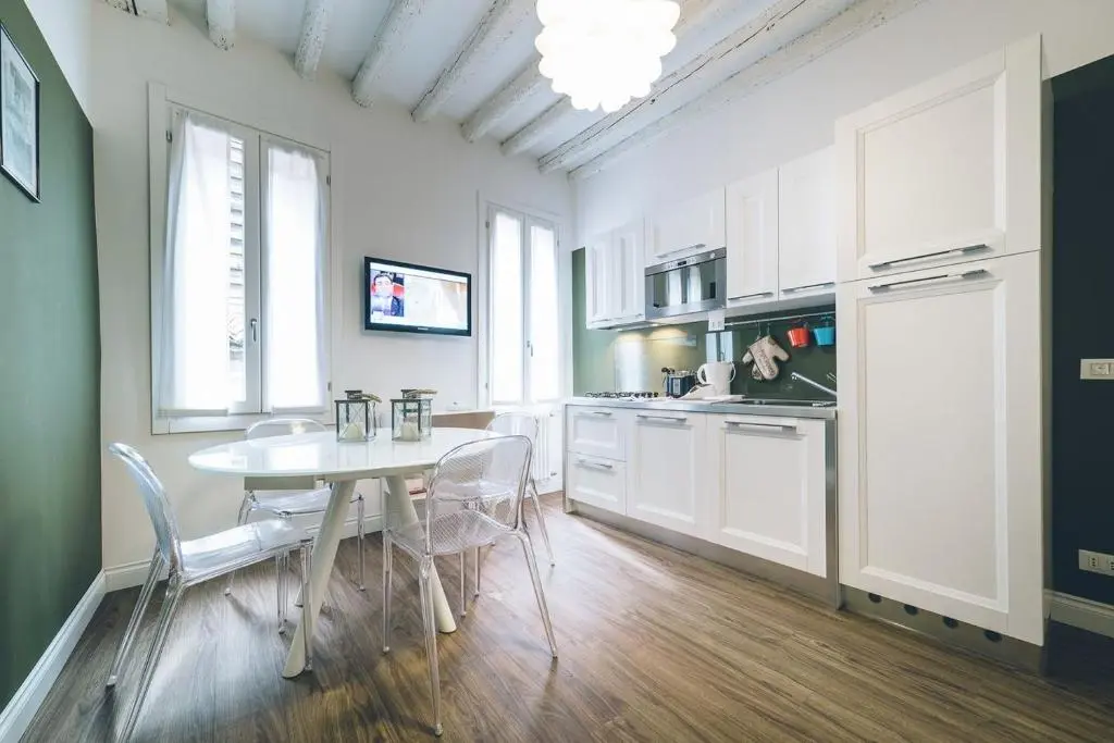 Image of Gold Venice Suite by Wonderful Italy