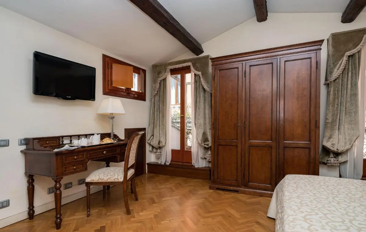 Image 2 of Hotel Dell’Opera